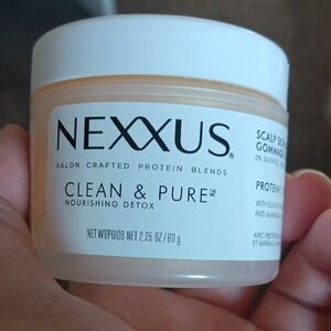 Nexxus Clean & Pure Nourishing Detox Scalp Scrub - White
